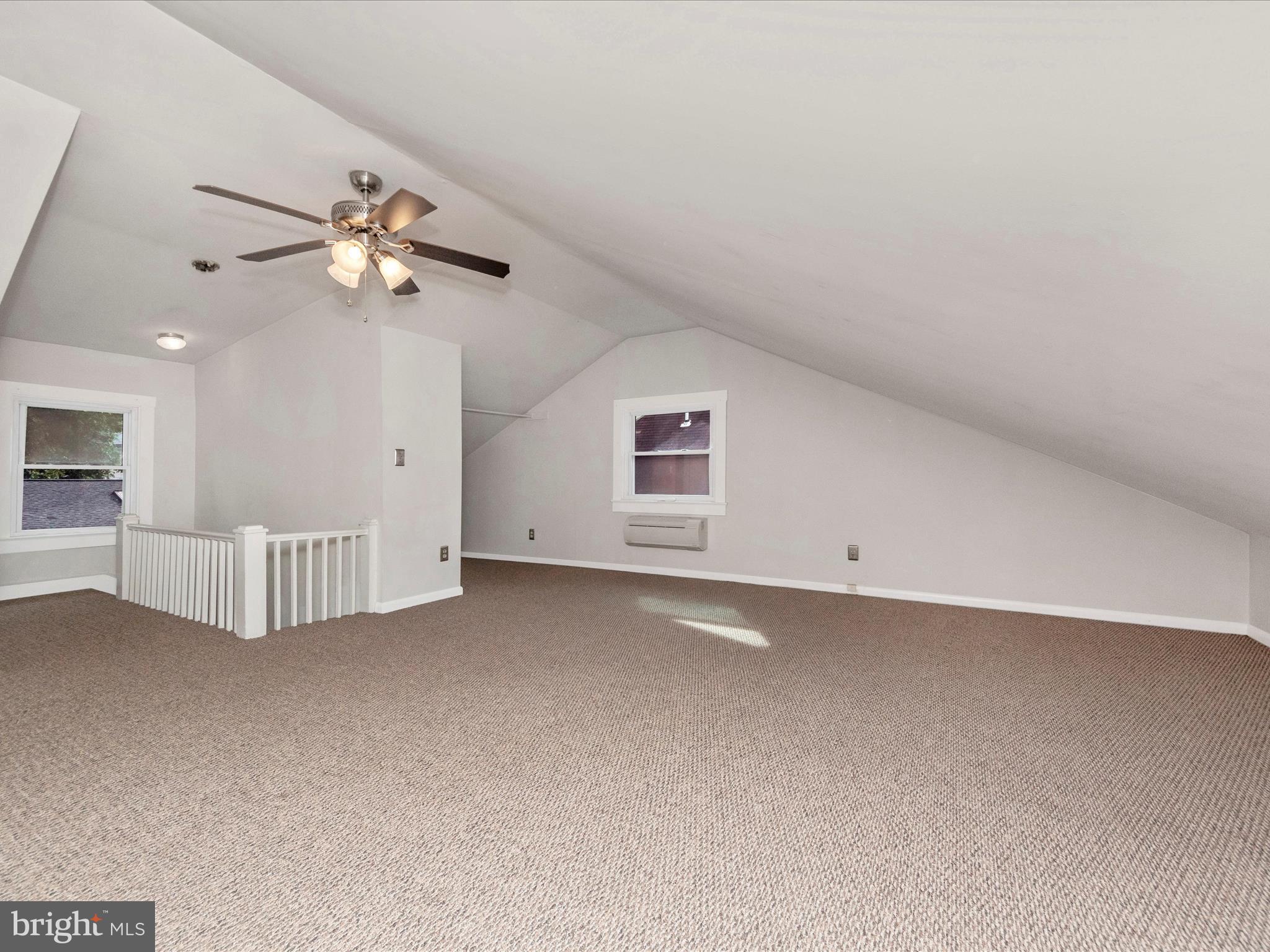 HYATTSVILLE HILLS - Residential