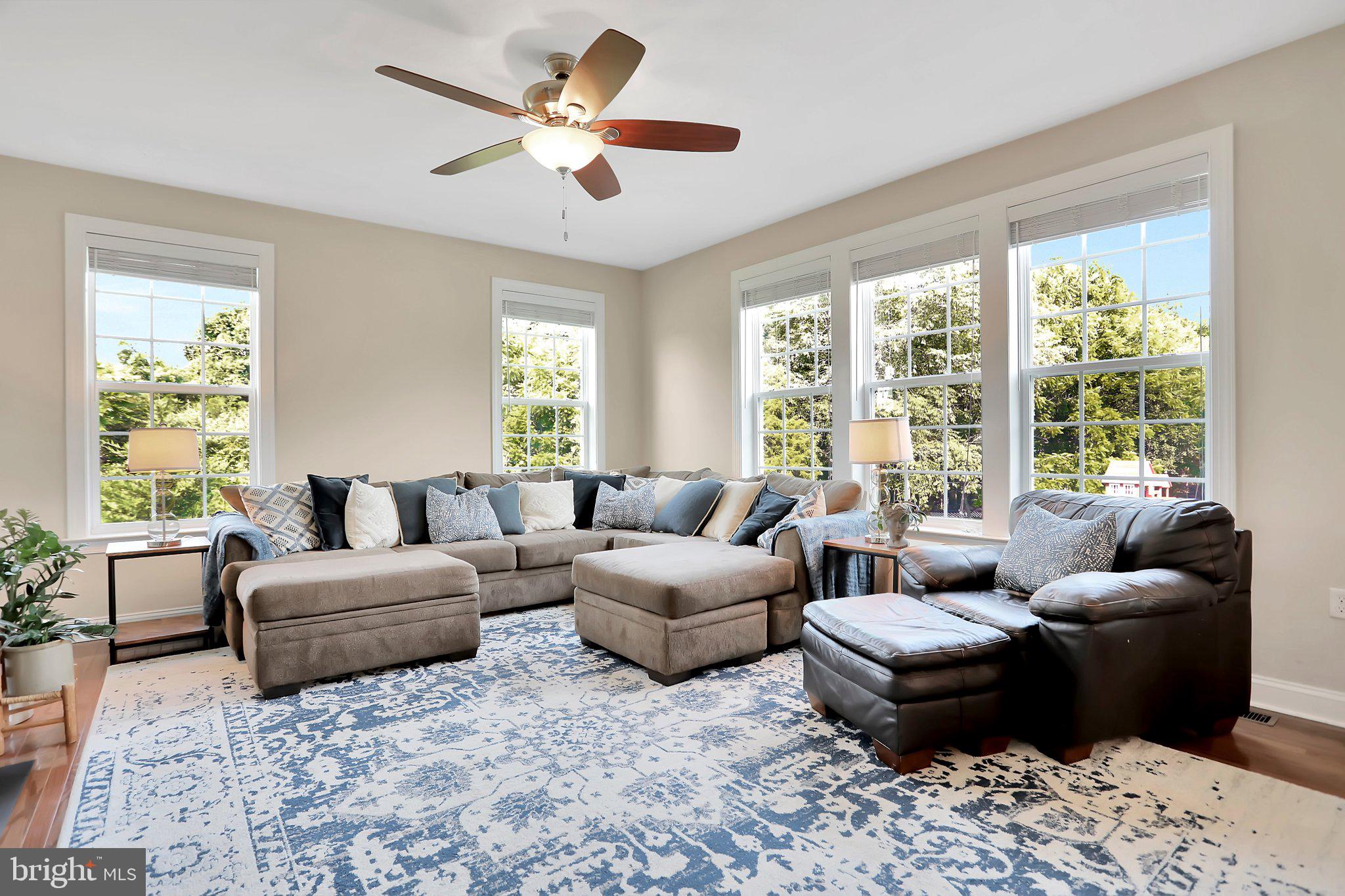 THE POINT - Residential