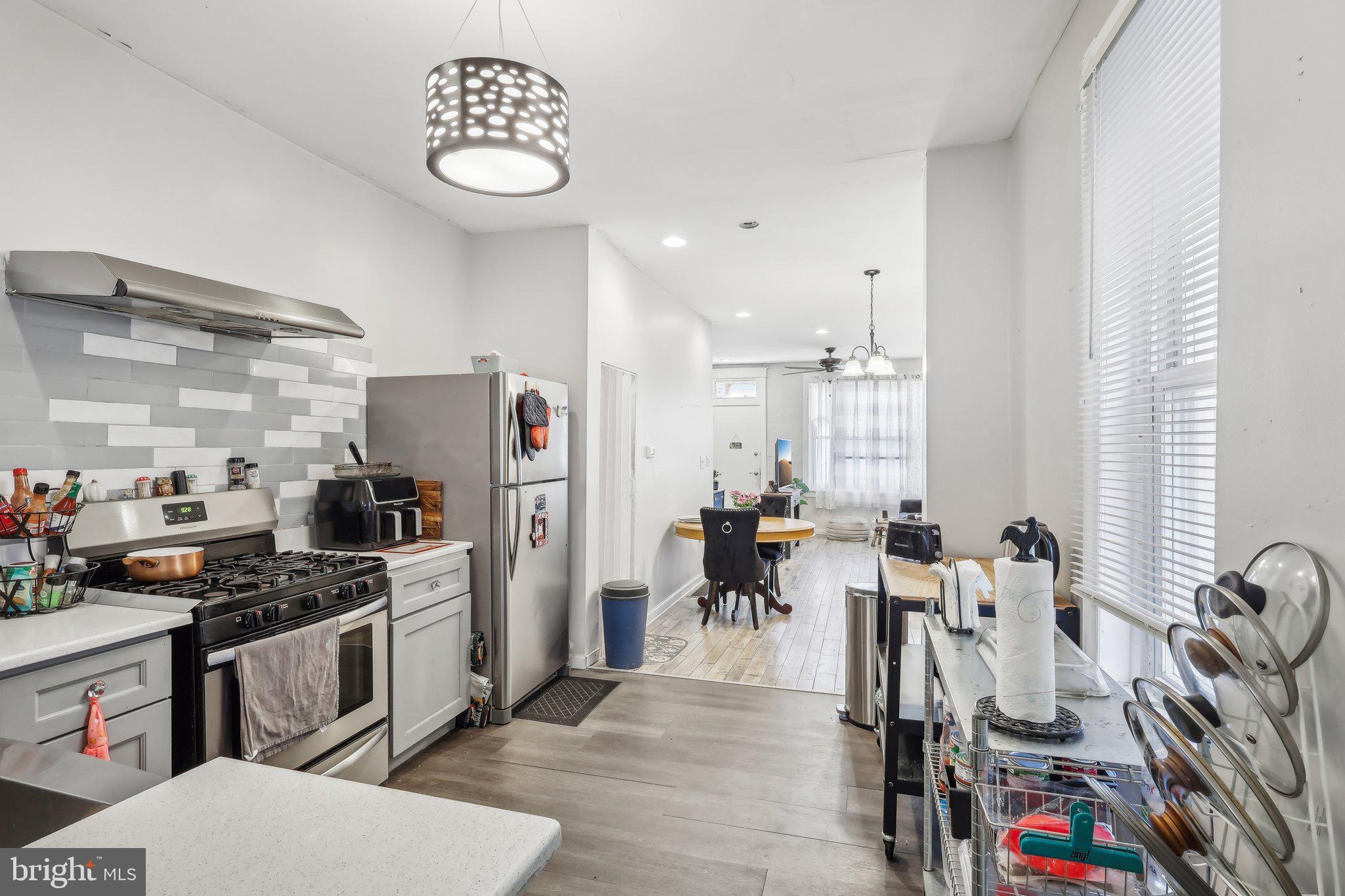 PORT RICHMOND - Residential