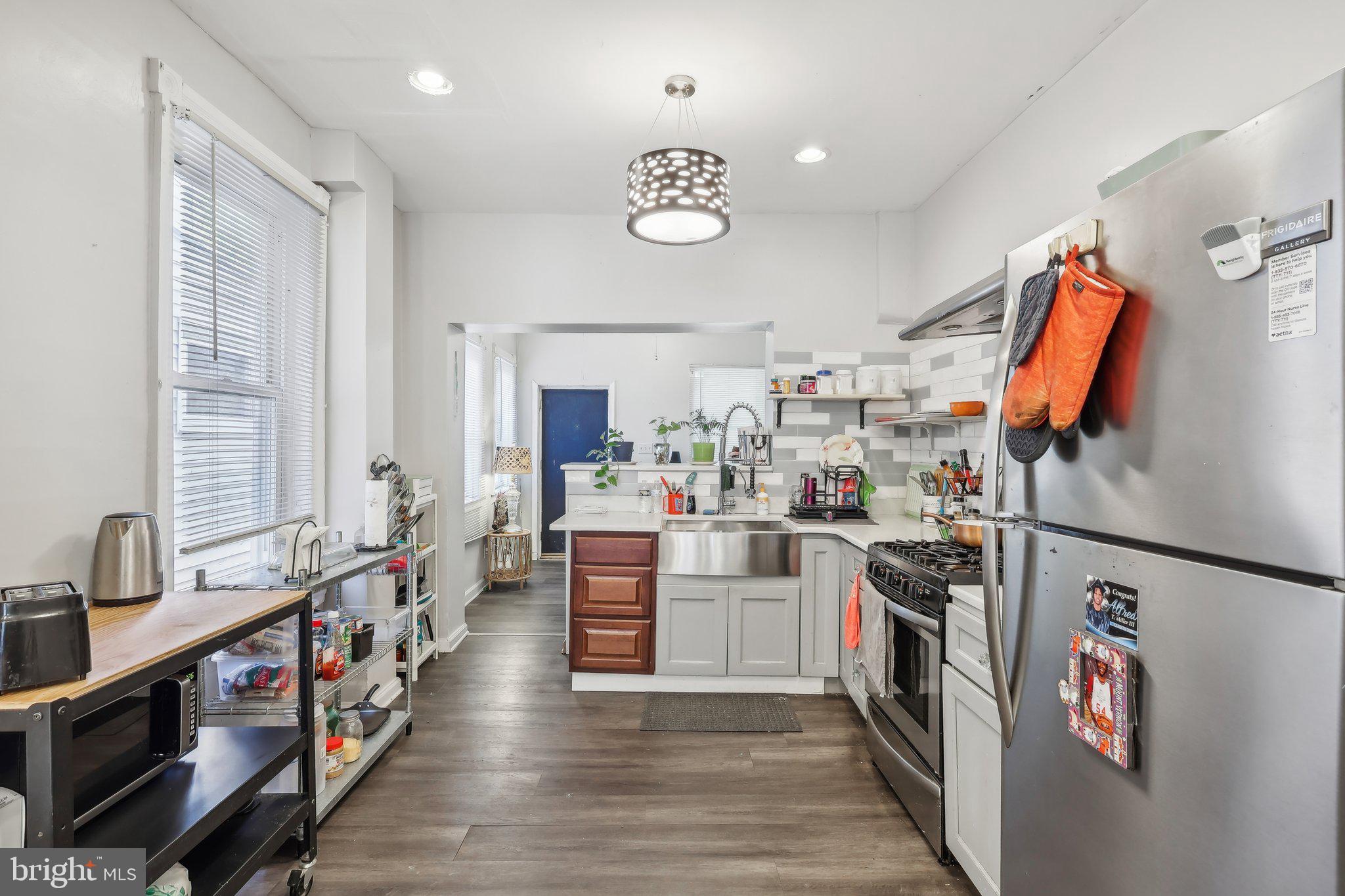 PORT RICHMOND - Residential