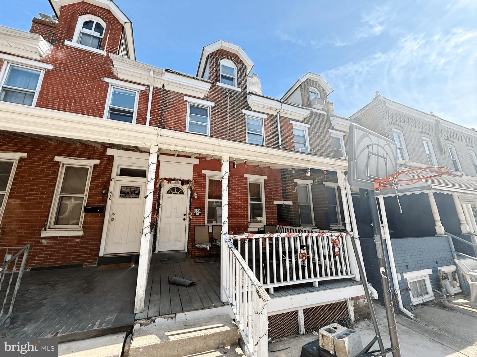 NORRISTOWN - Residential