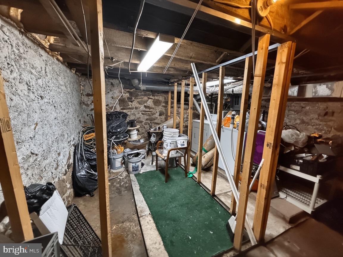 NORRISTOWN - Residential