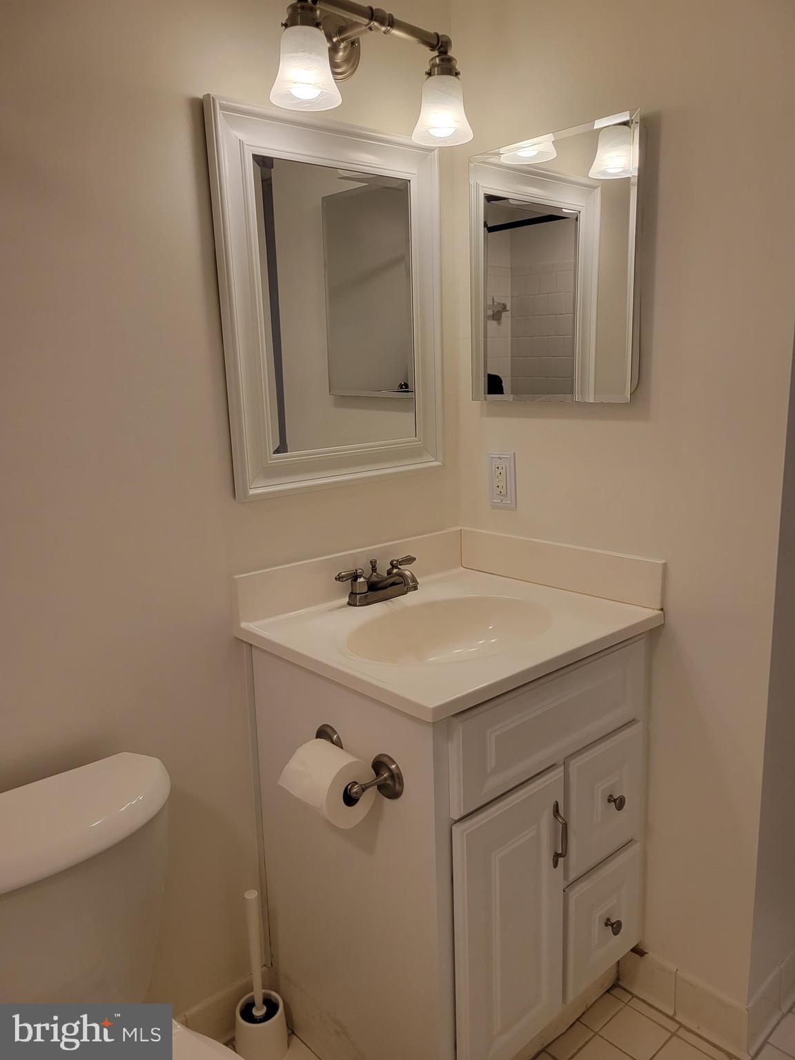 MAYS CHAPEL VILLAGE - Residential Lease