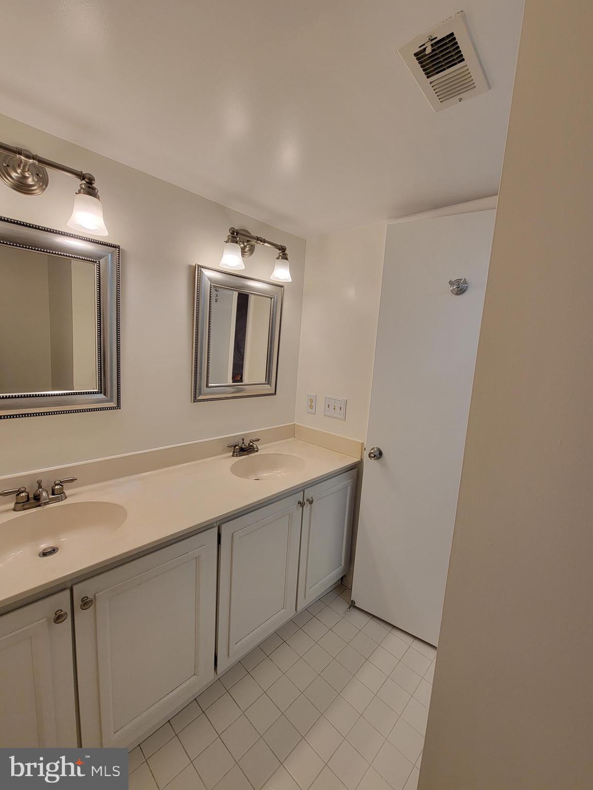 MAYS CHAPEL VILLAGE - Residential Lease