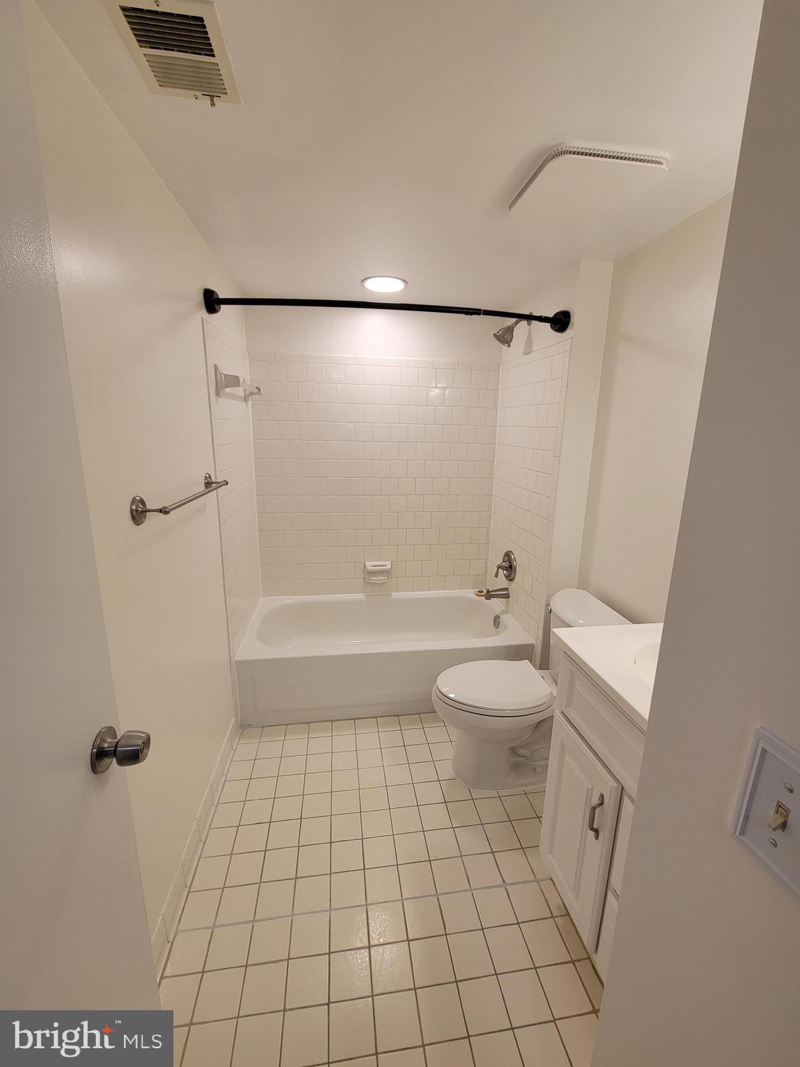 MAYS CHAPEL VILLAGE - Residential Lease