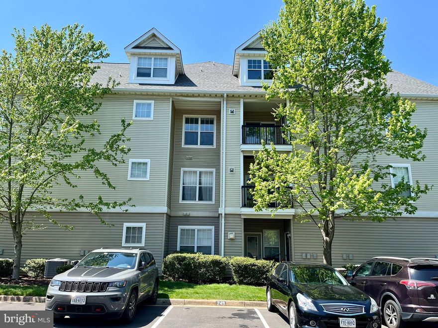 ** Beautiful 2 Level Top Floor Condo with Loft in the Stonegate at Faircrest ** Hardwood floors throughout the main level and the loft ** Sky Light. ** High Ceiling with ceiling fan. ** Well maintained. ** Light and bright. ** Large balcony with a great view. ** Washer and Dryer in Unit. ** Close to the shopping center, library, and restaurants. Easy access to I-66, Rt 29(Lee HWY), Rt 50, and Dulles International Airport. ** Gated Community with on-sight Management Office. ** Natural Sunbeams in the Living Room. Many updates in 2020-2021 include new LG’s stainless-steel refrigerator, gas range, microwave and dishwasher (March 2021), LVP/Hardwood floor through the entire house (October 2020), the fully renovated bathroom features tile flooring, wall tiles, tub, toilet and a vanity (October 2020), a new 50-gallon water heater tank (July 2020), a new internal HVAC (August 2020) and new external HVAC (June 2021), new fresh paint throughout the entire unit (October 2020), Ecobe thermostat, Smart light switch, dimmable LED track light system, bedroom/loft ceiling light/fan and smart entry lock. ** You will Love it! ** Thank you for showing!