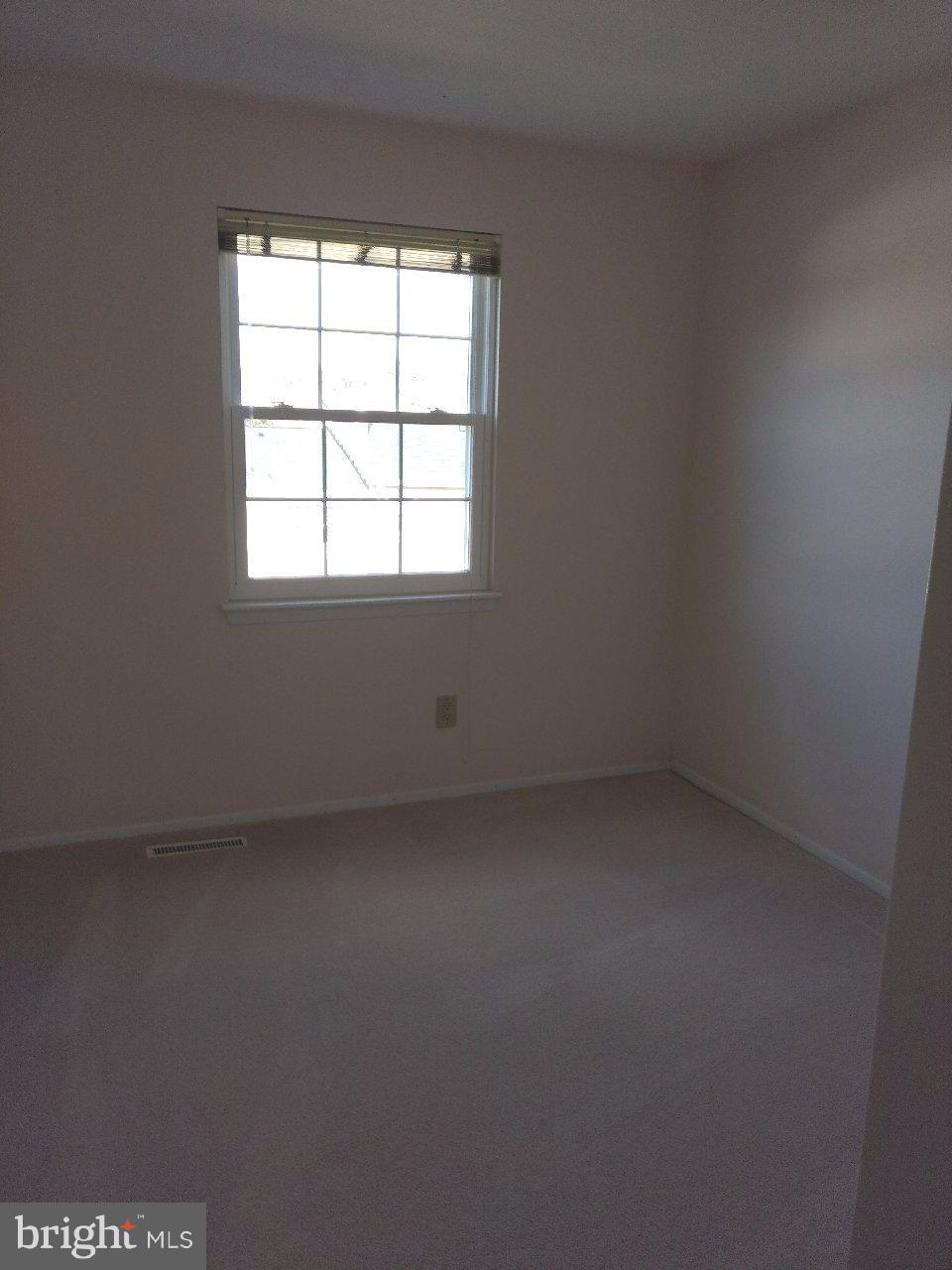 CARLTON SQUARE - Residential