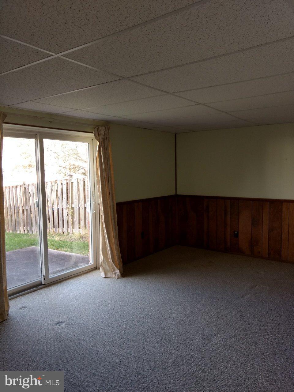 CARLTON SQUARE - Residential