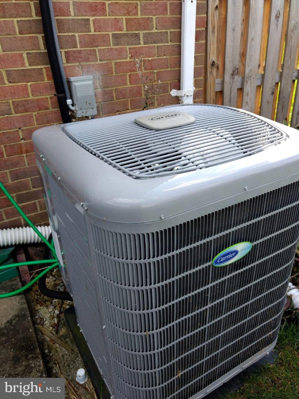 CARLTON SQUARE - Residential