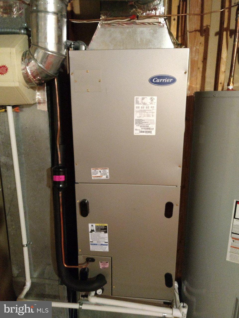 CARLTON SQUARE - Residential