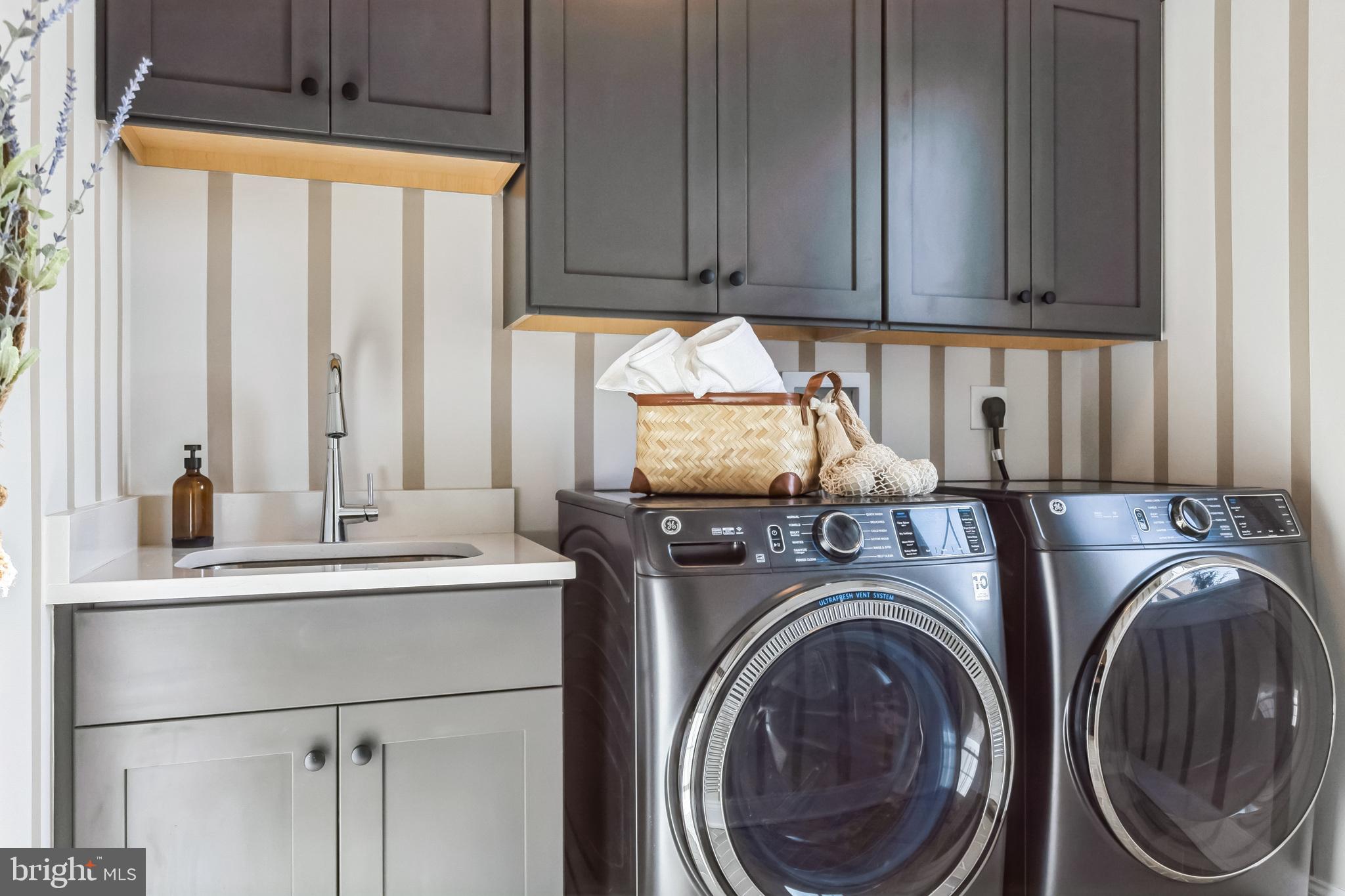 MAPLE RIDGE - Residential