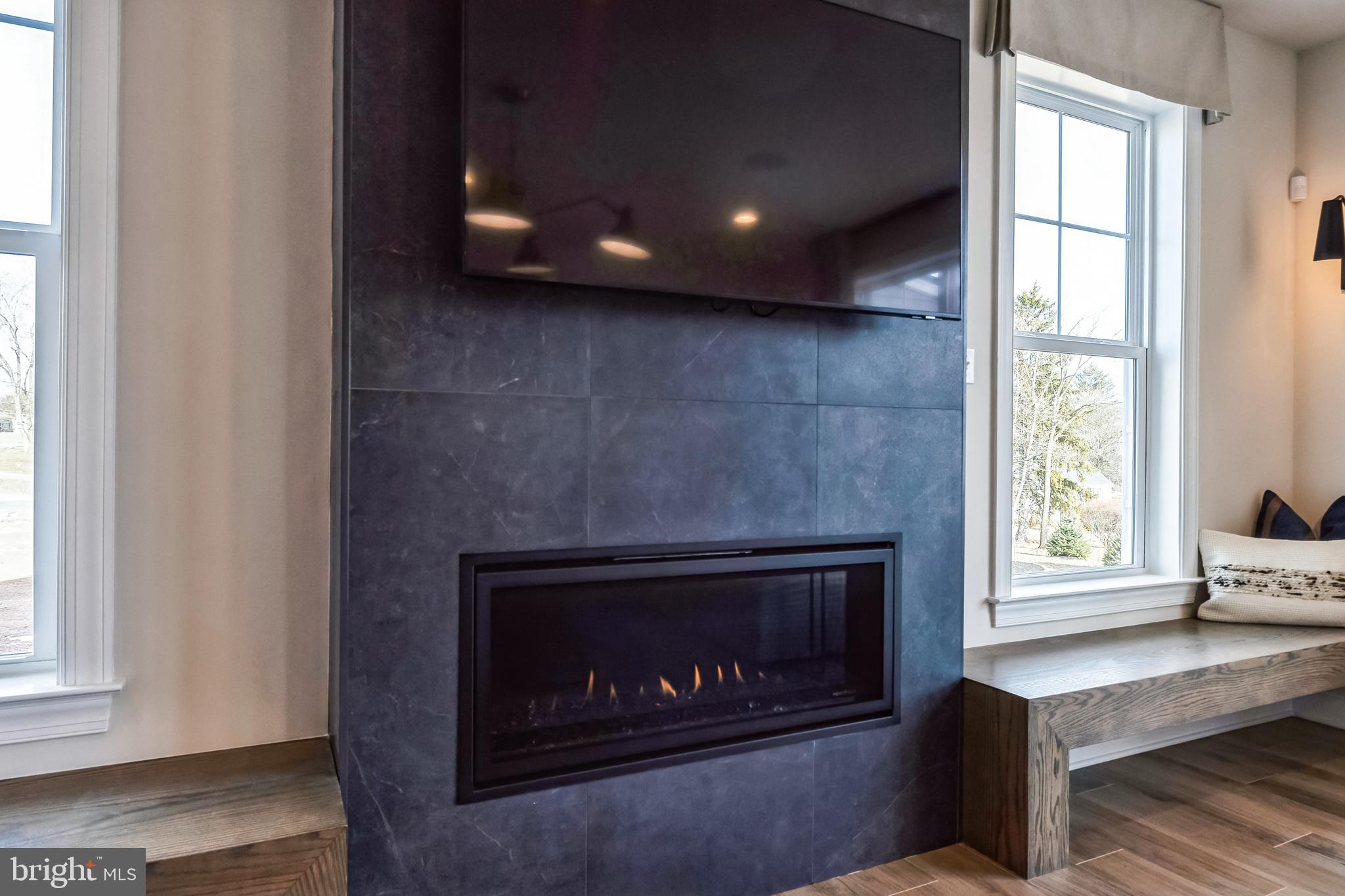 MAPLE RIDGE - Residential