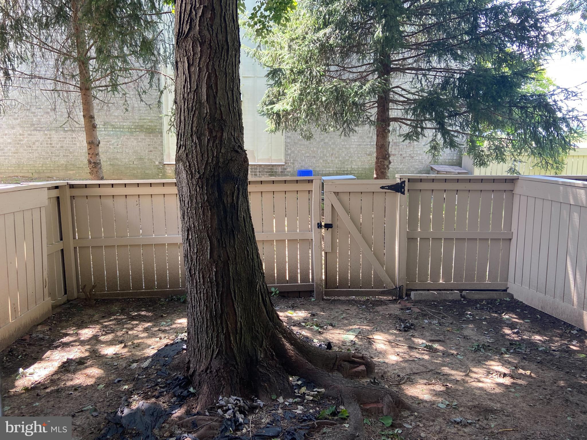 CLUBSIDE - Residential