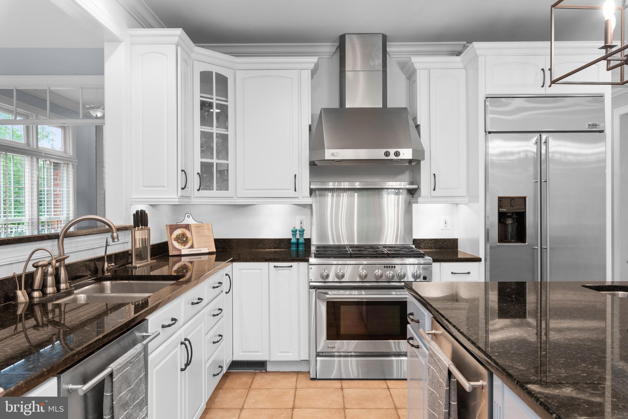 WINDSOR RIDGE - Residential