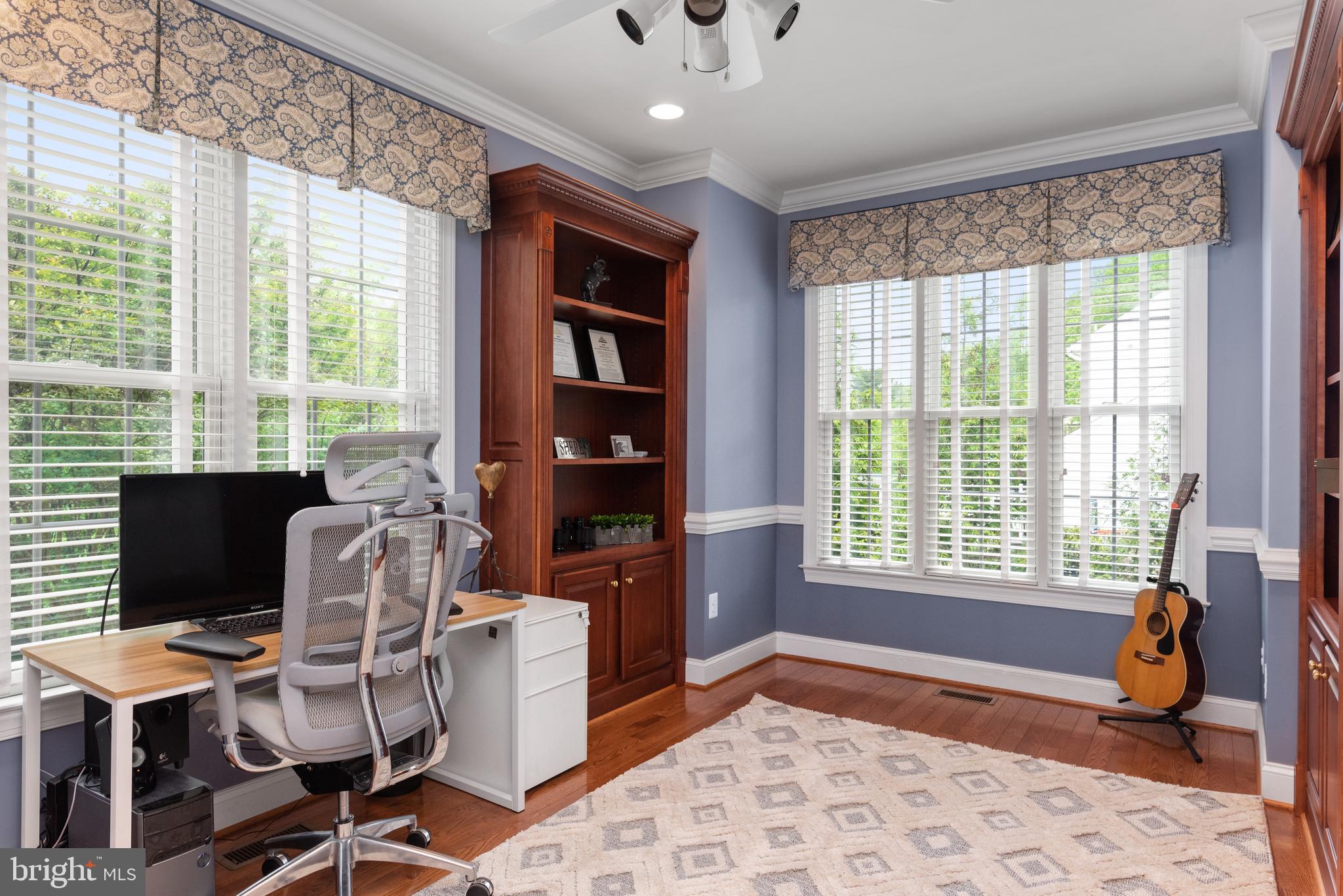 WINDSOR RIDGE - Residential