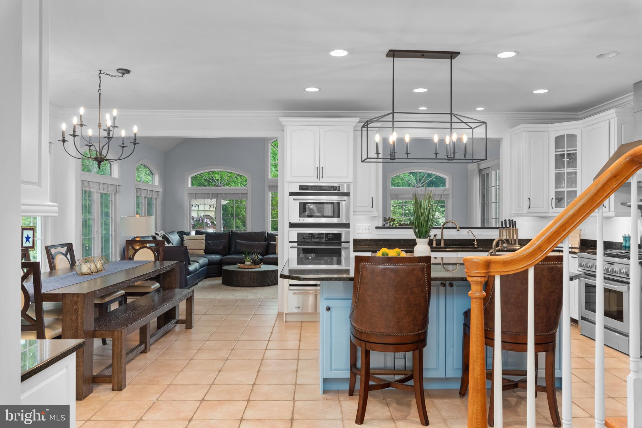 WINDSOR RIDGE - Residential