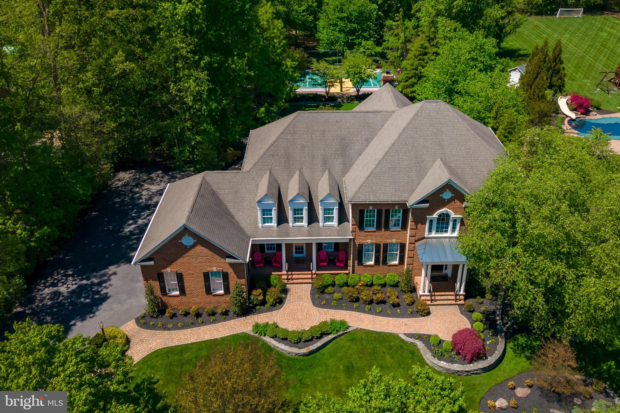 WINDSOR RIDGE - Residential