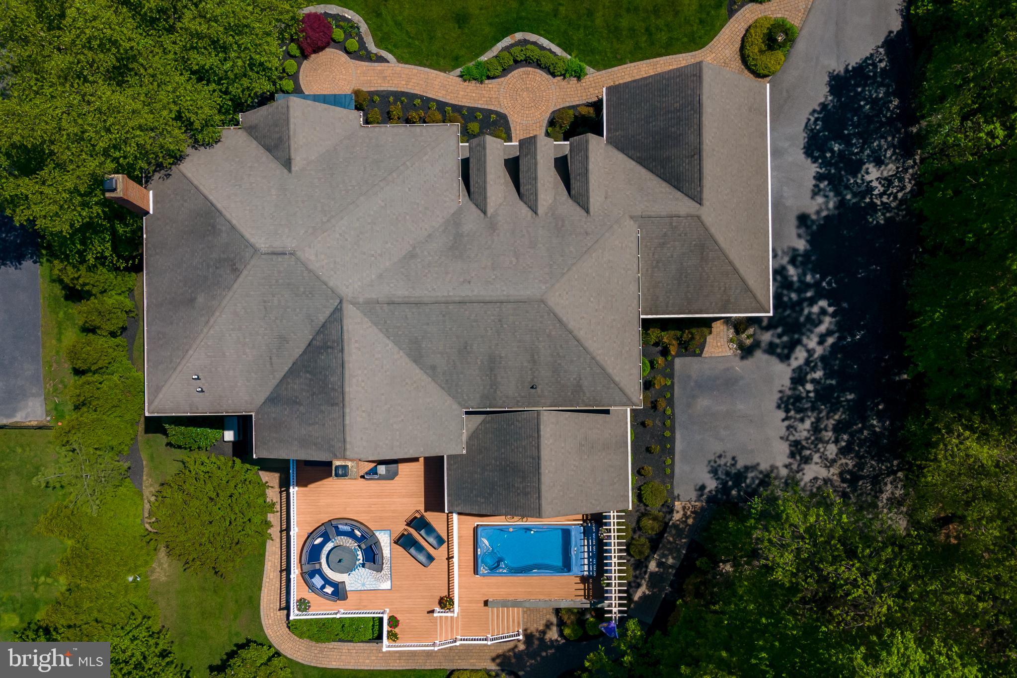 WINDSOR RIDGE - Residential