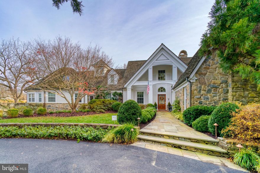 A Rare Opportunity to Acquire "Cedarstone" located on a Deep Water Peninsula of Aberdeen Creek on Melvin Road, This Epic Home sits proudly on over 6 Acres of Parklike Grounds and Gardens. Boasting over 14,000 Square Feet of Living the home lends itself to Grand Entertaining coupled with Unparalleled Yachting and Nautical Access. This special home and property has too many luxury appointments and details to be properly described. This Estate is One of a Kind and must be seen to be fully appreciated by the most discerning buyer.