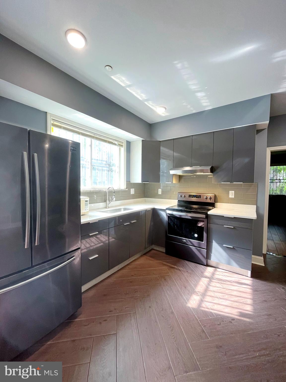 1306 N CARLISLE STREET 8 1