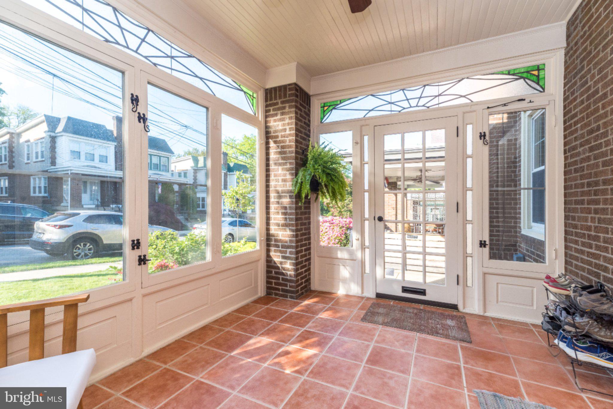 ROXBOROUGH - Residential
