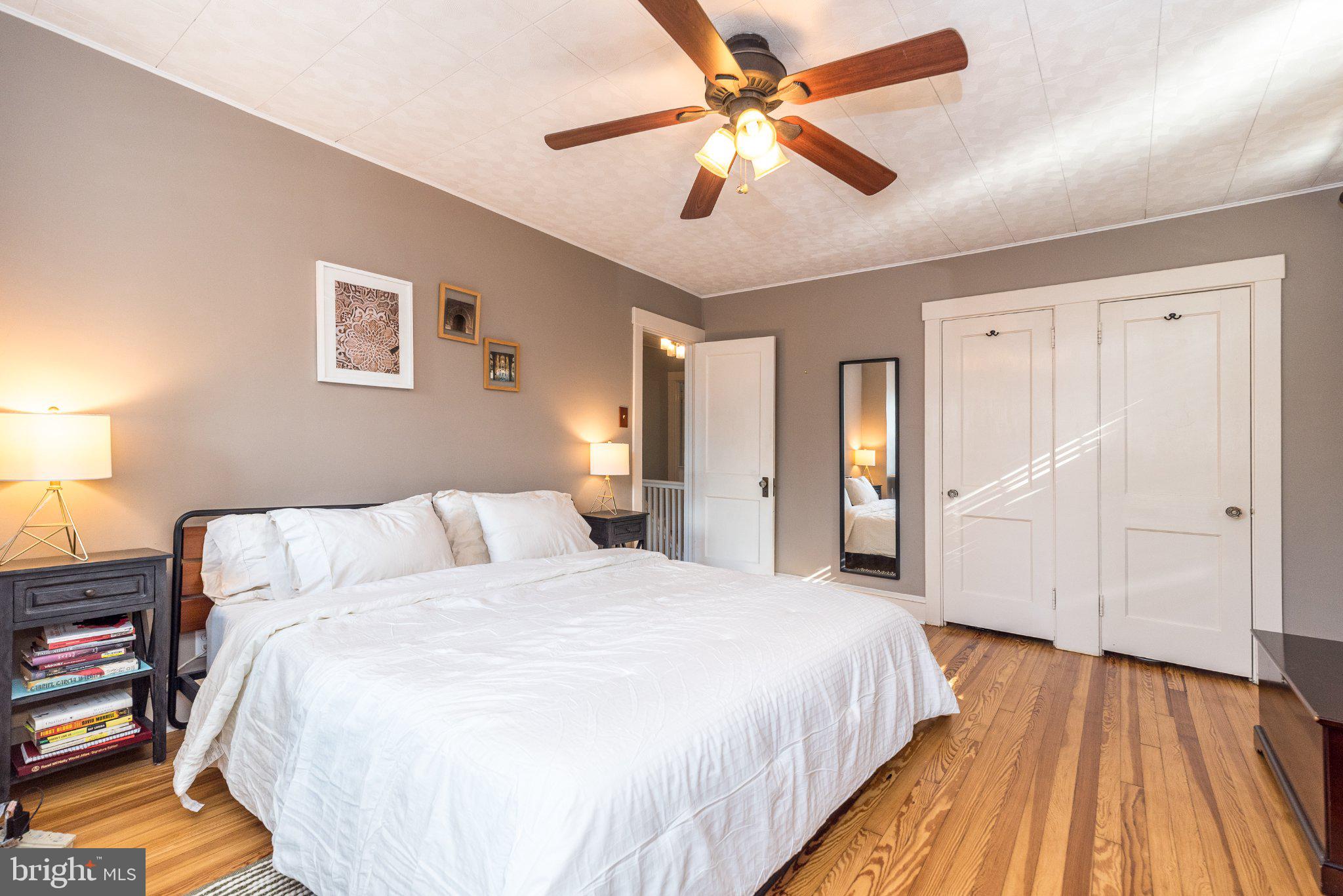 ROXBOROUGH - Residential