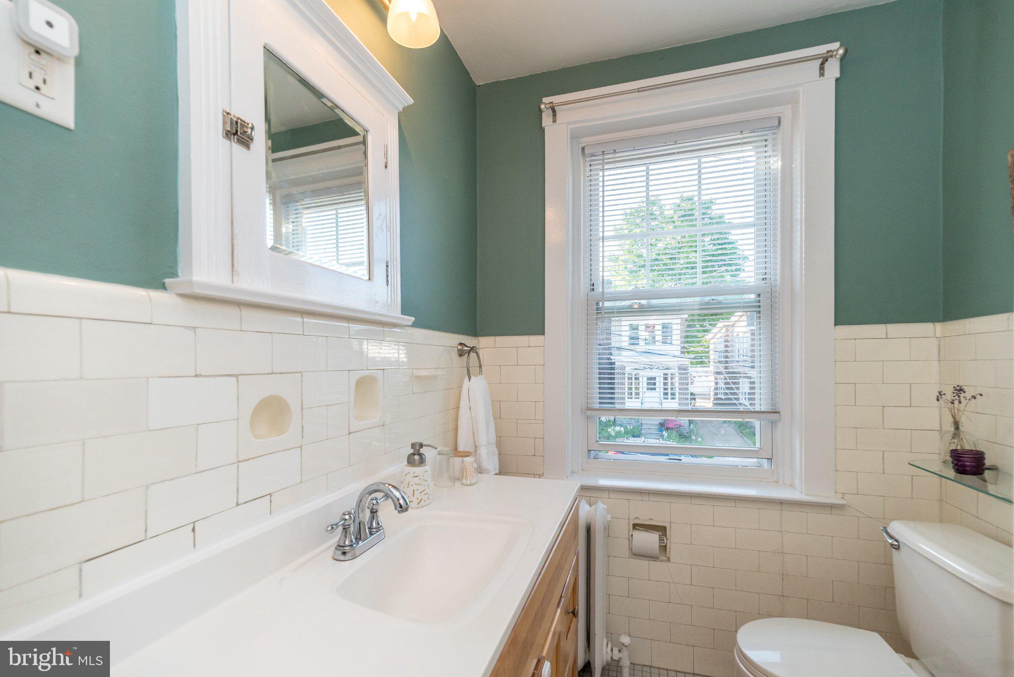 ROXBOROUGH - Residential