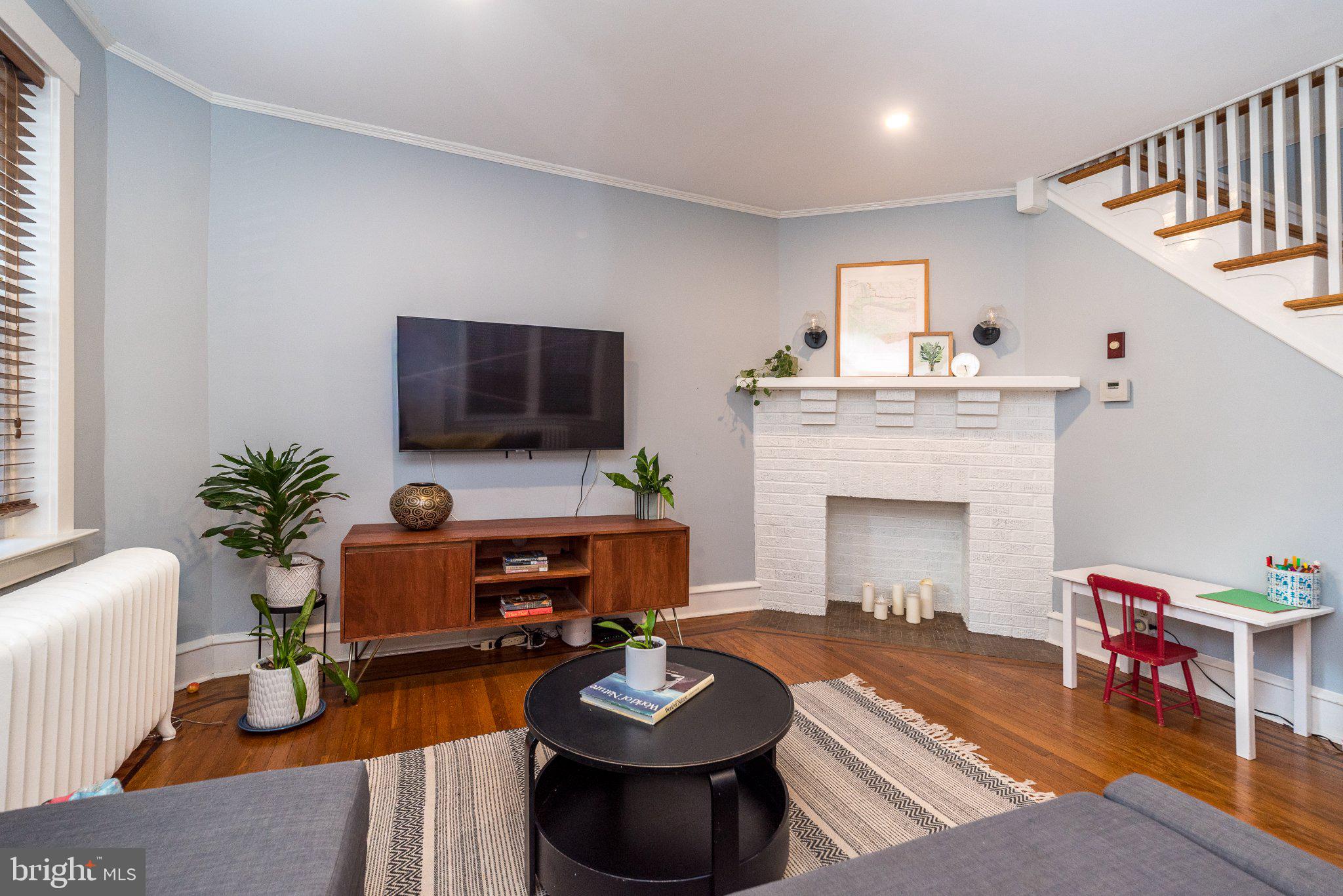 ROXBOROUGH - Residential