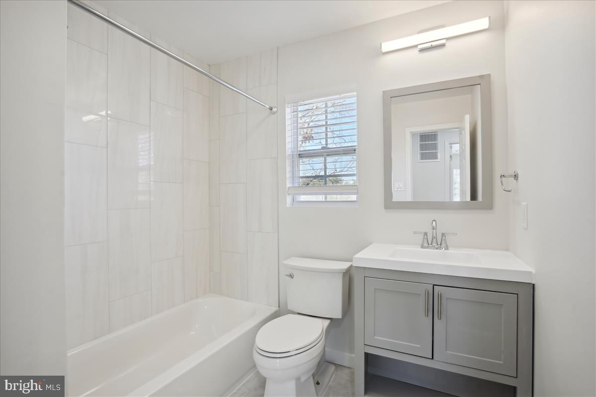 FRANCONIA FOREST - Residential Lease