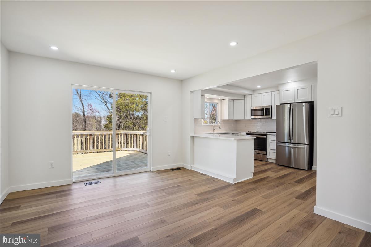 FRANCONIA FOREST - Residential Lease