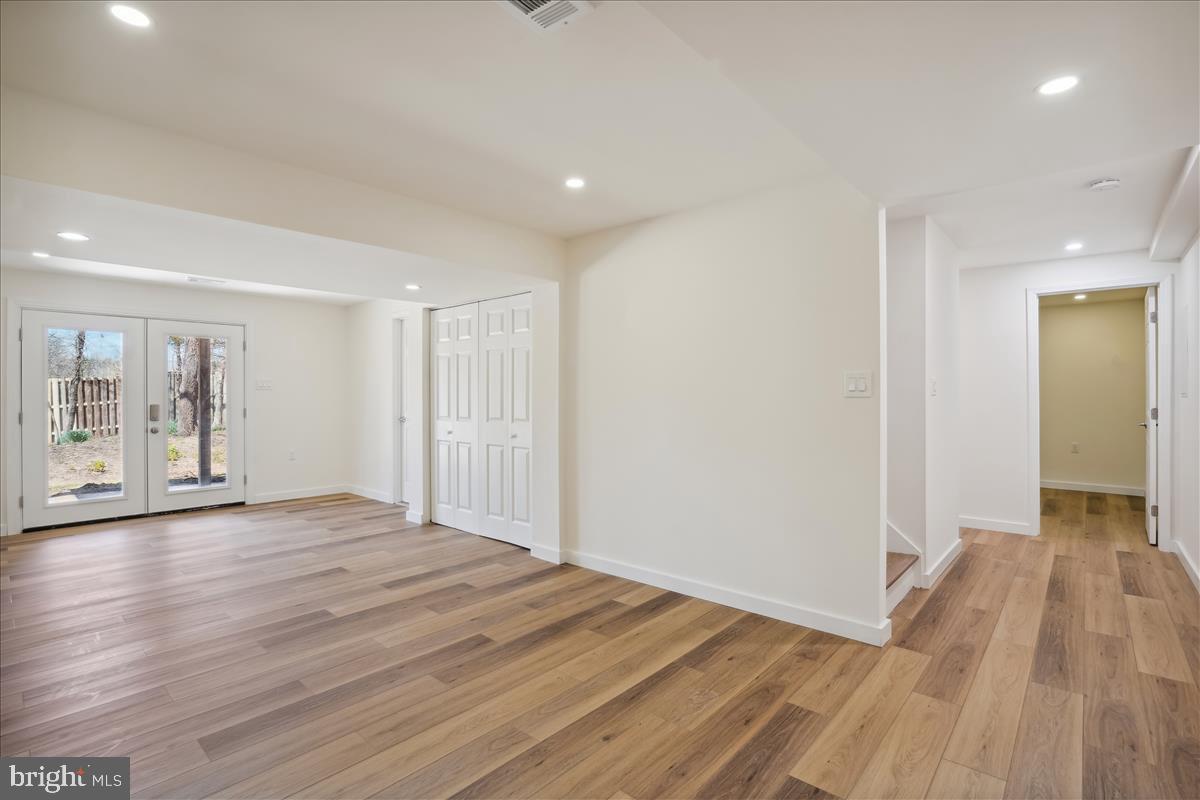 FRANCONIA FOREST - Residential Lease