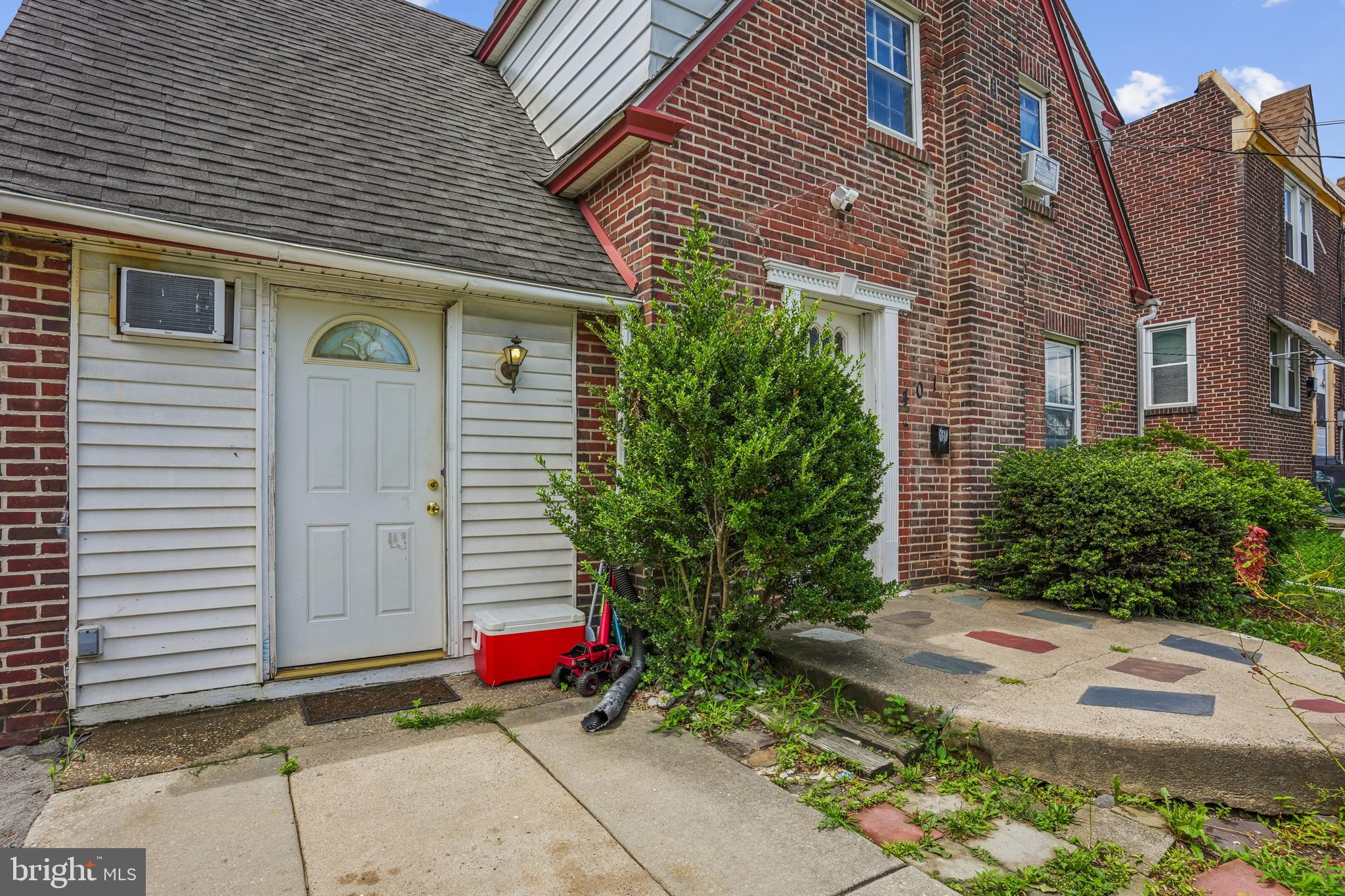 401 RAND STREET