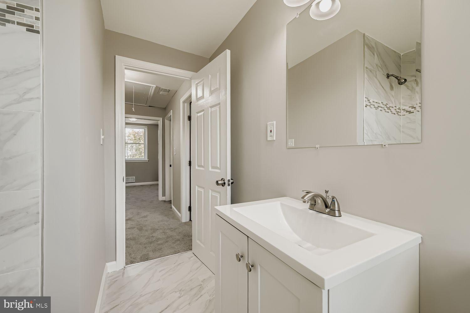 EASTFIELD - Residential