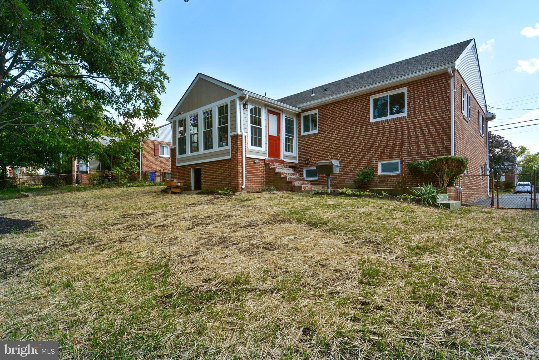 CARLIN SPRINGS - Residential