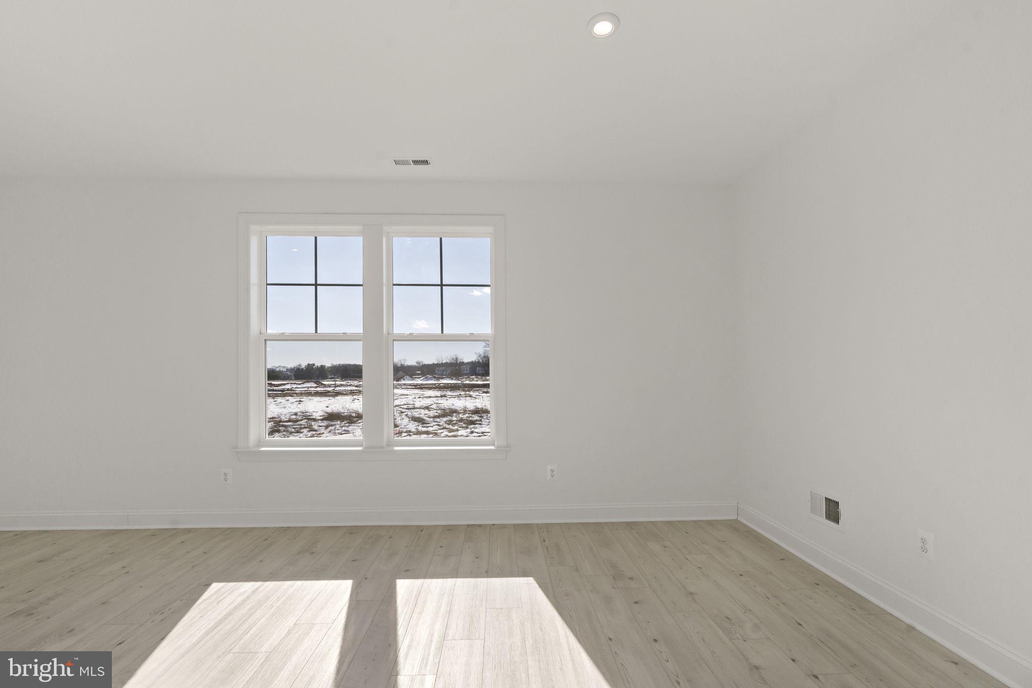 ROSEHILL MANOR - Residential