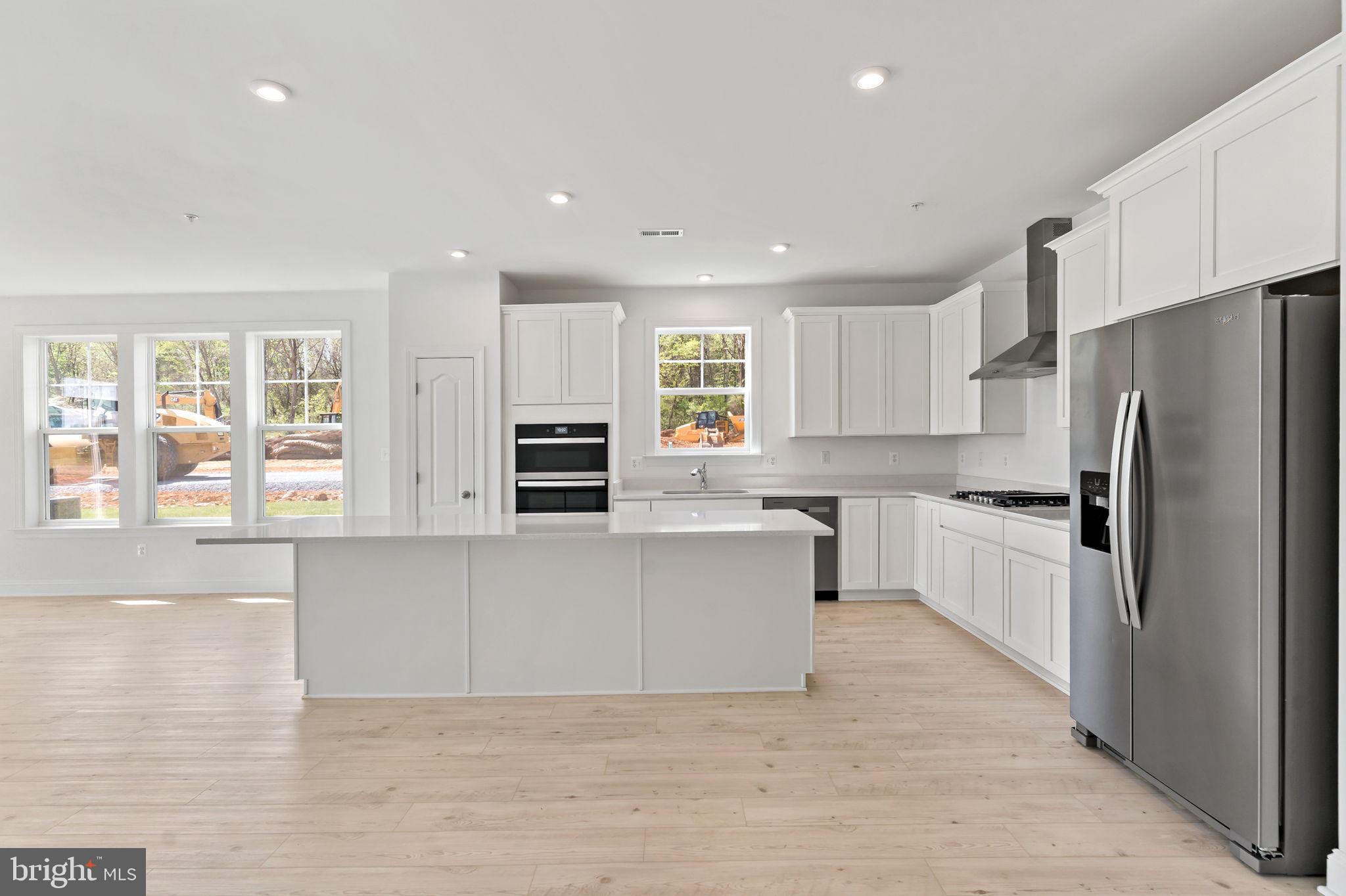 ROSEHILL MANOR - Residential