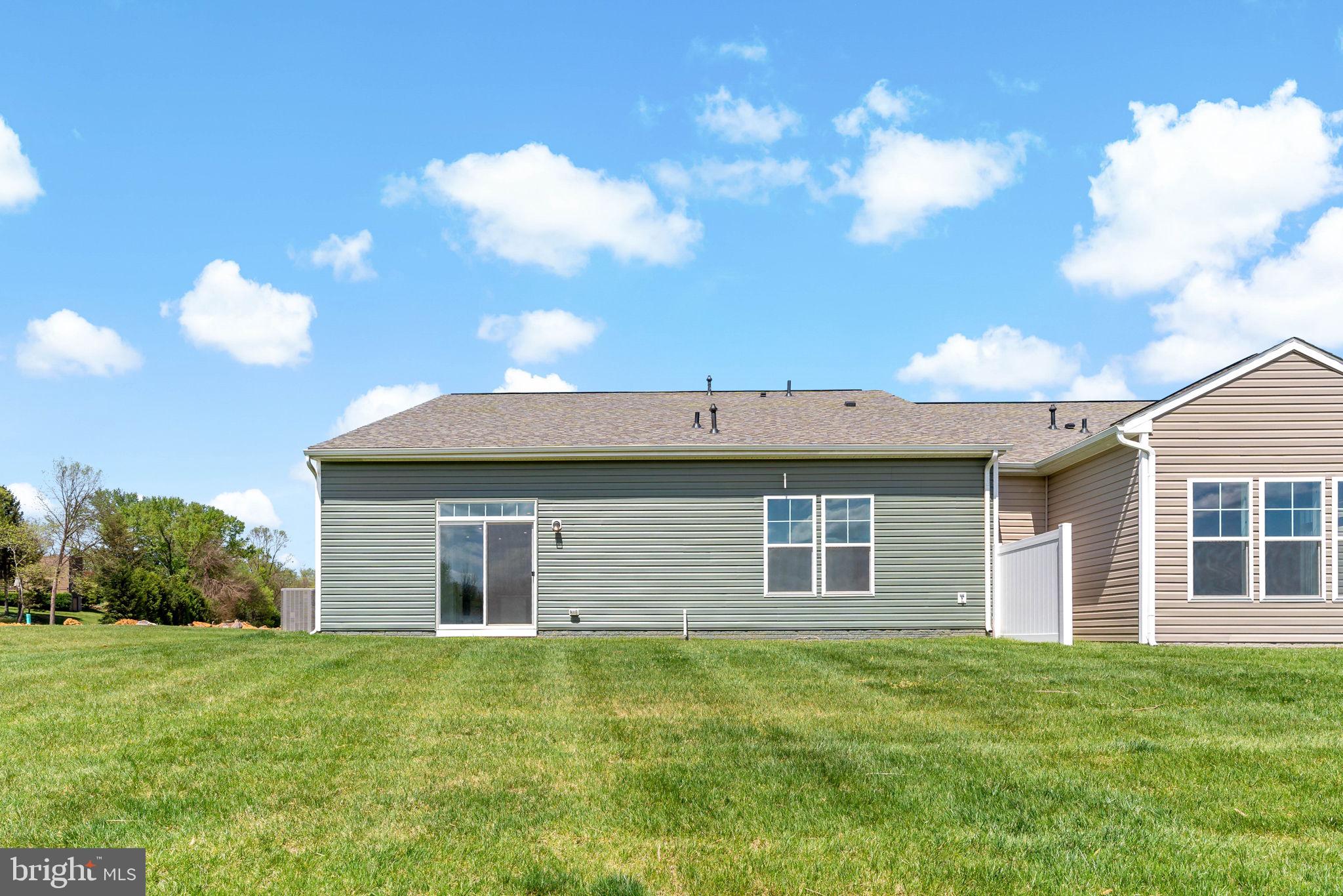 ROSEHILL MANOR - Residential