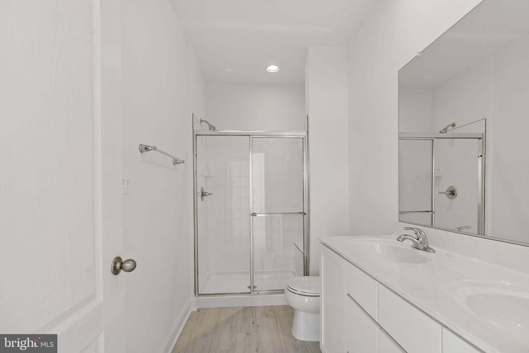 ROSEHILL MANOR - Residential