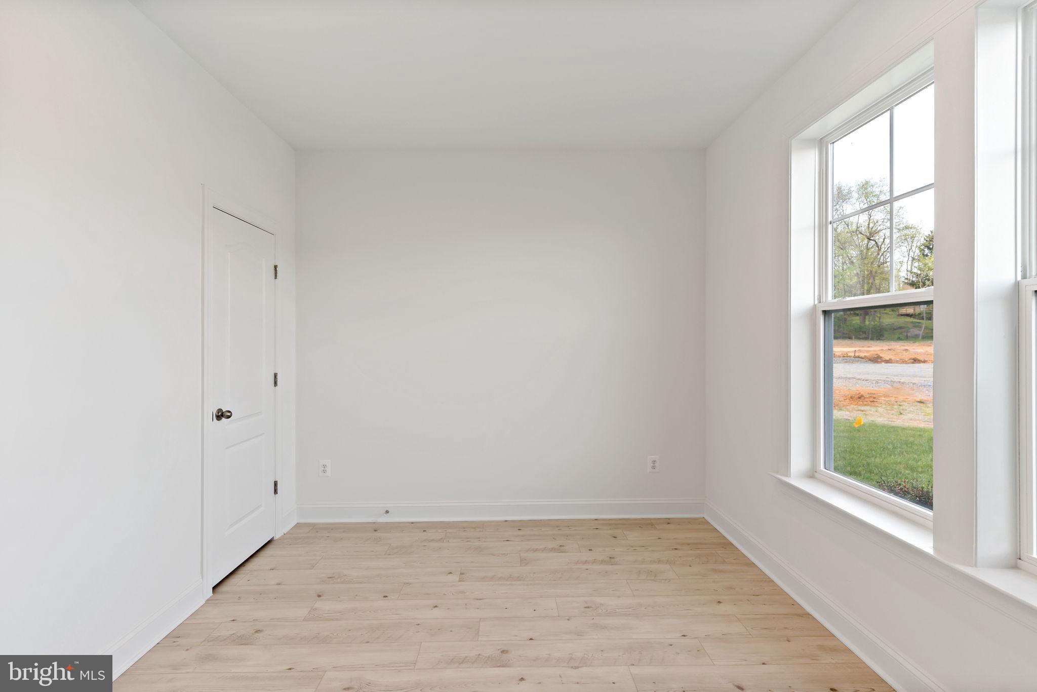 ROSEHILL MANOR - Residential