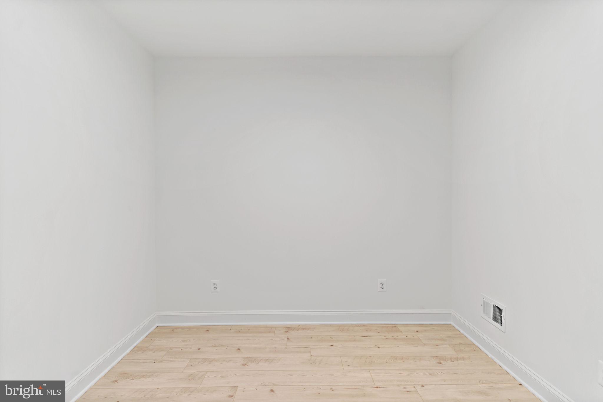 ROSEHILL MANOR - Residential