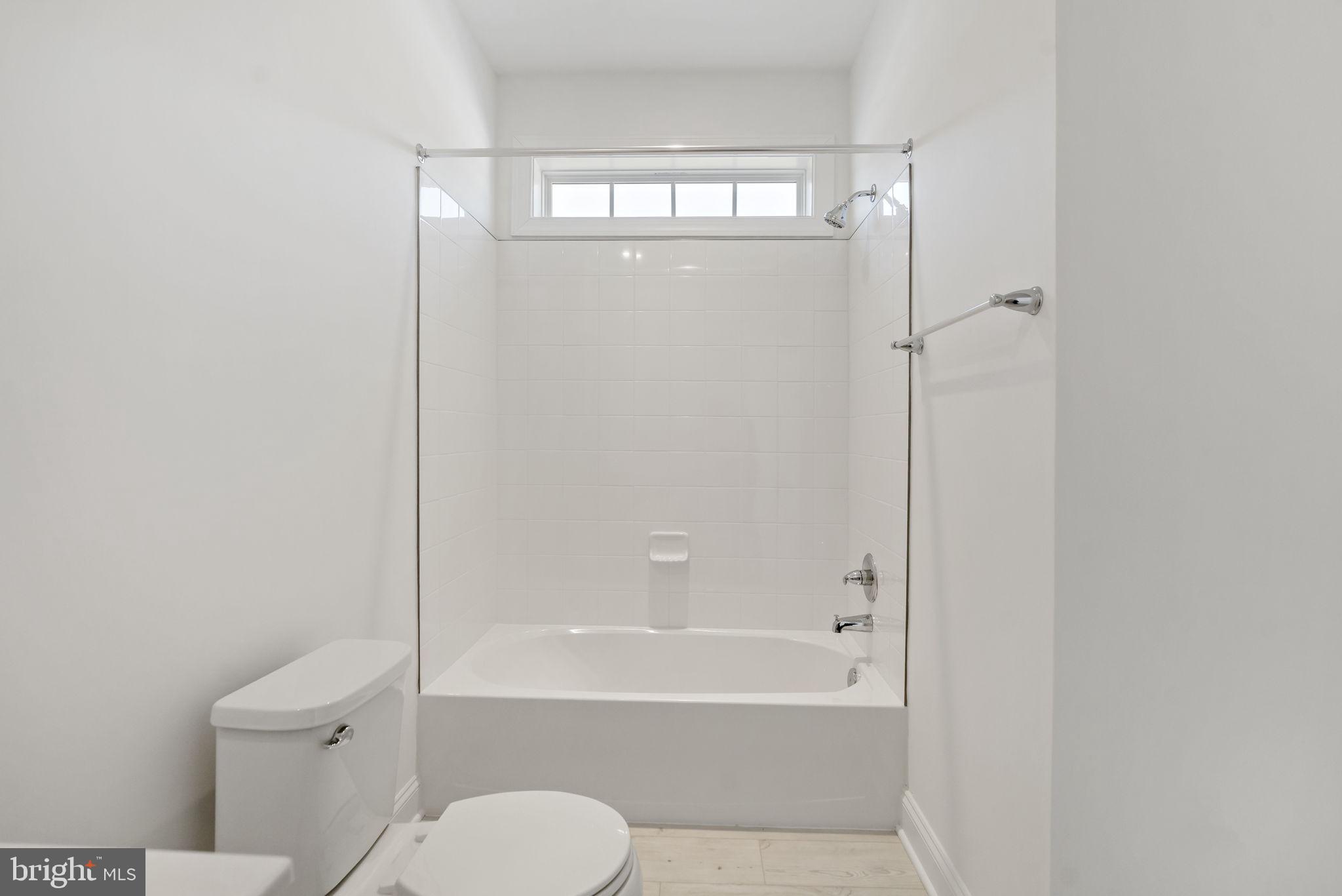 ROSEHILL MANOR - Residential