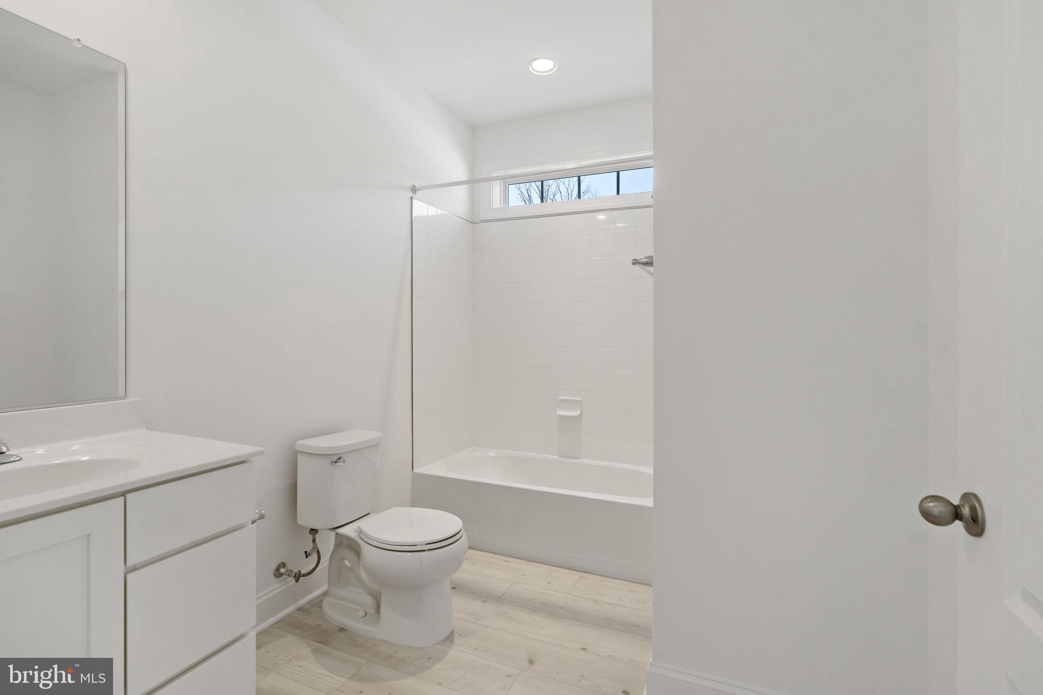 ROSEHILL MANOR - Residential