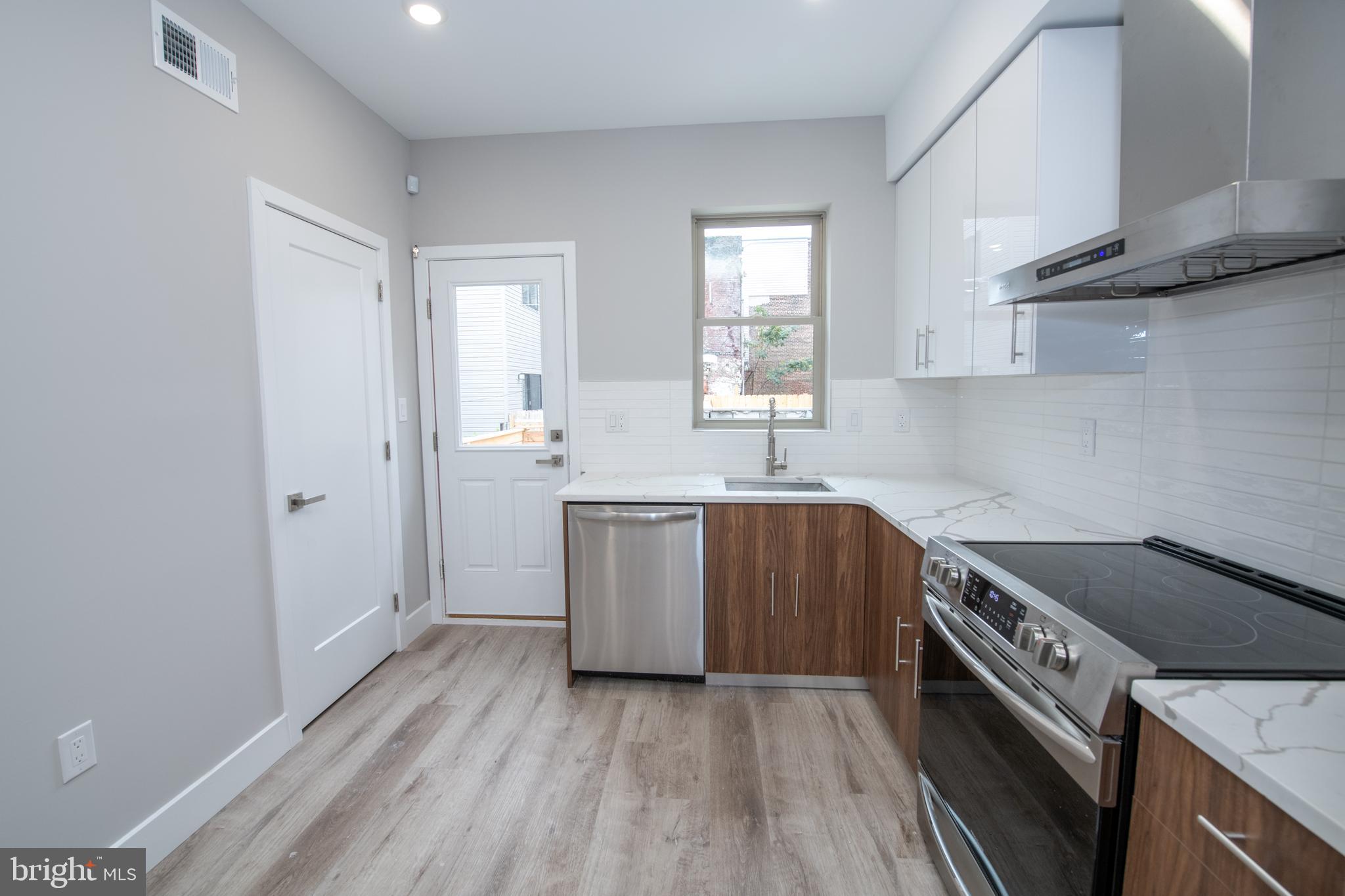 FISHTOWN - Residential Lease