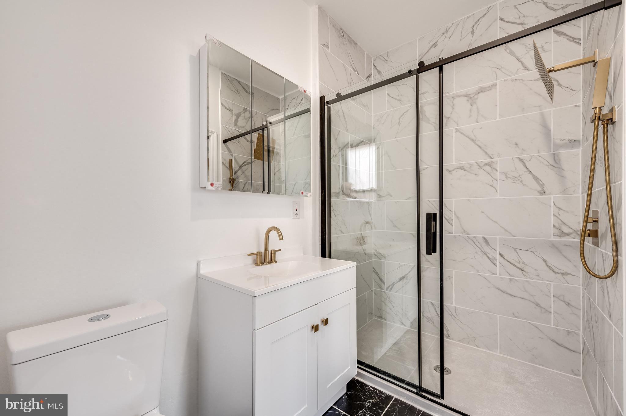 ROXBOROUGH - Residential