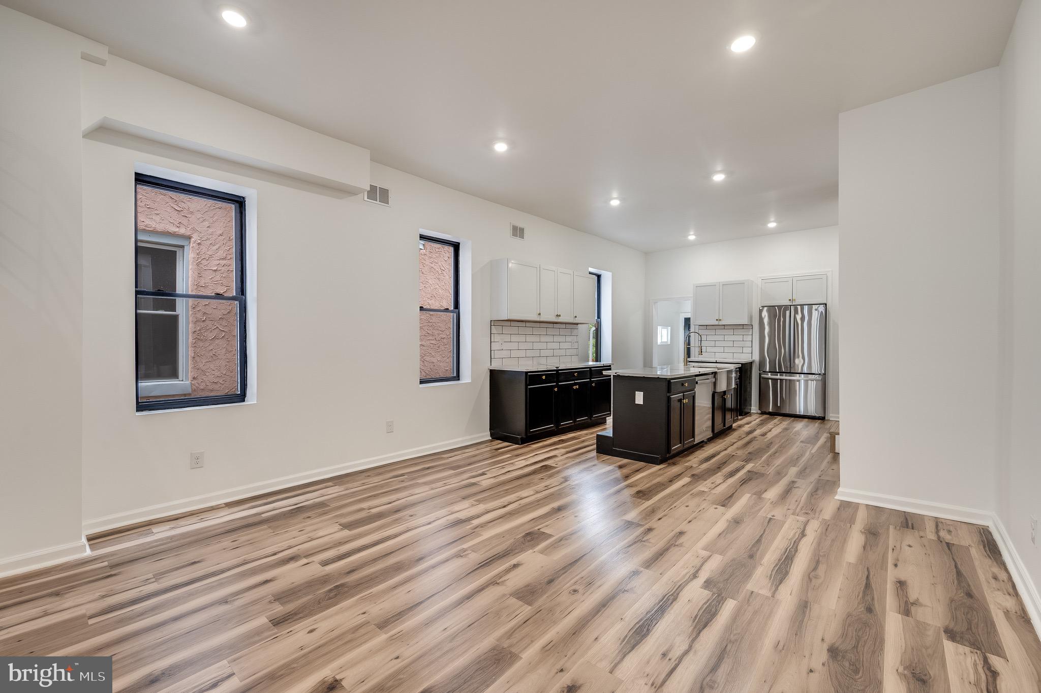 ROXBOROUGH - Residential