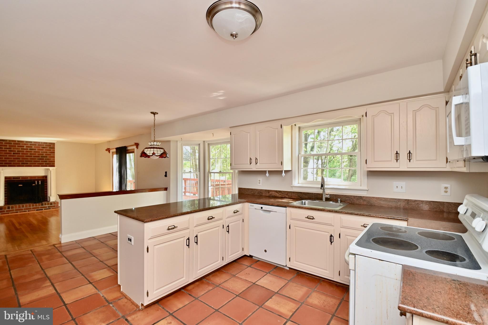 PINE VIEW ESTATES - Residential