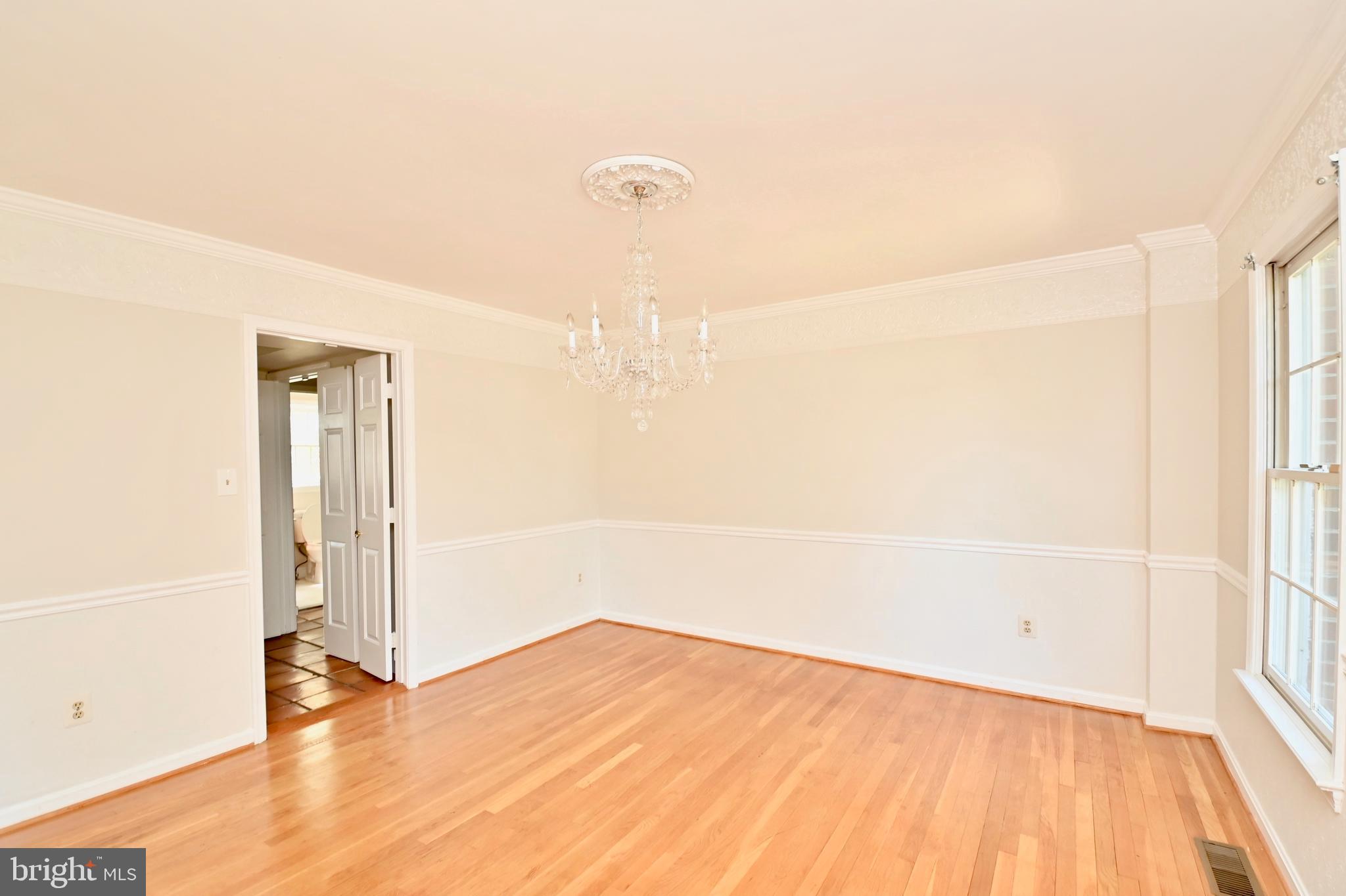 PINE VIEW ESTATES - Residential