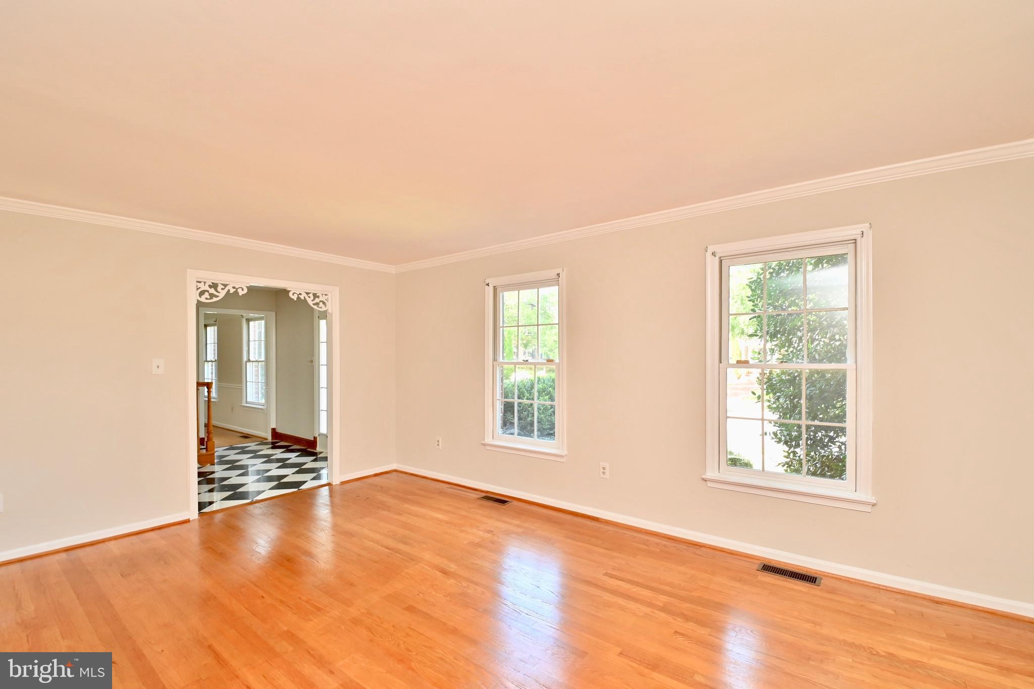 PINE VIEW ESTATES - Residential