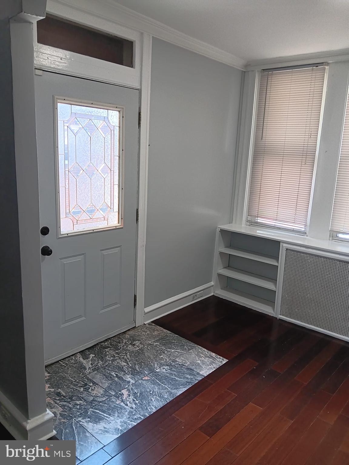 LAWNCREST - Residential