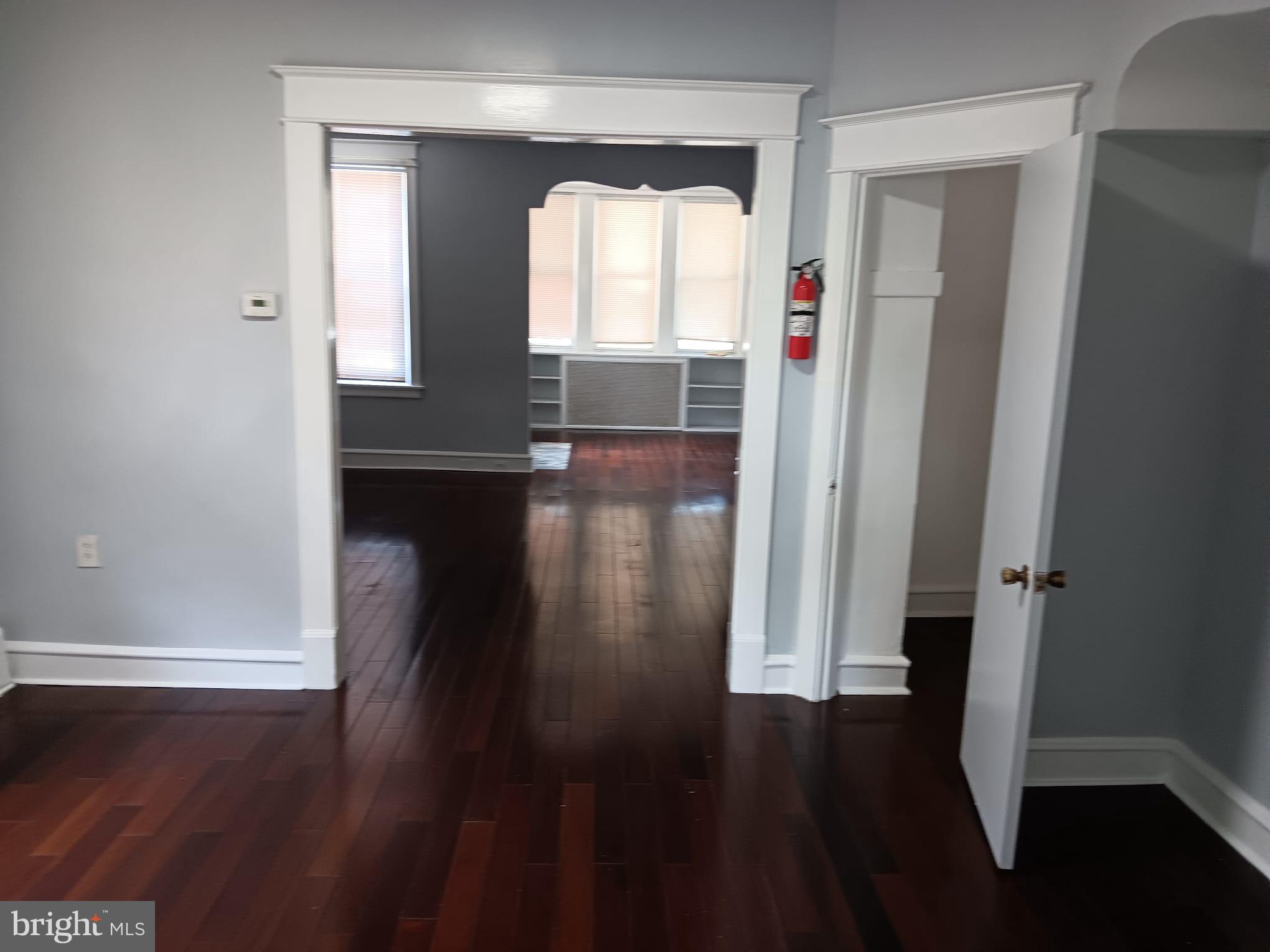 LAWNCREST - Residential